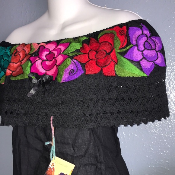 Off Shoulders Mexican Embroidered Floral Top - Picture 7 of 12